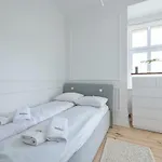 Golden Loft By Renters Apartman *