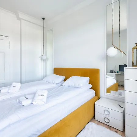 Apartment Dom & House - Golden Loft